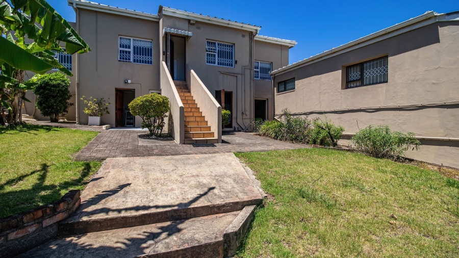 4 Bedroom Property for Sale in Quigney Eastern Cape